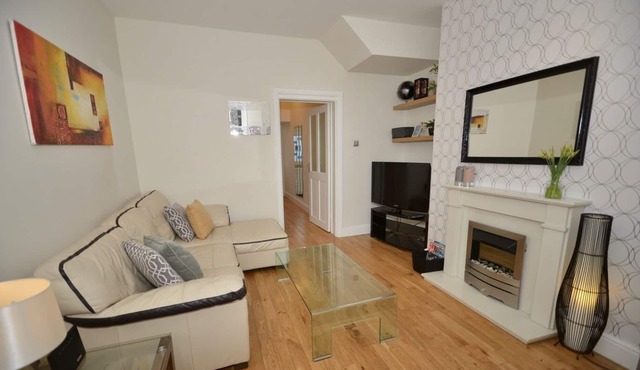 South Shields beautiful flat ,2 bedrooms 2 minutes walk to seafront