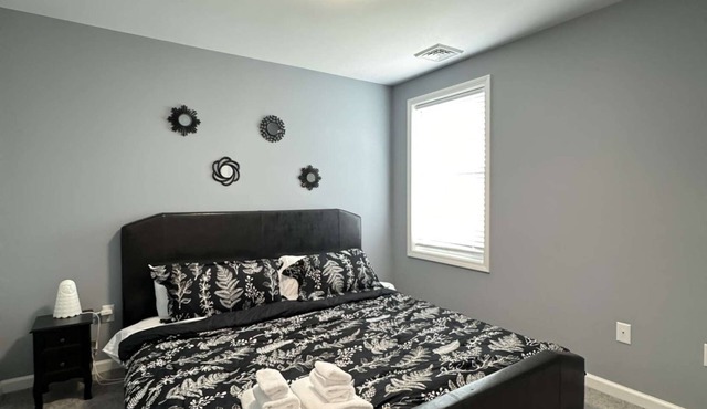 Spacious 3-bedroom Apartment Near School!