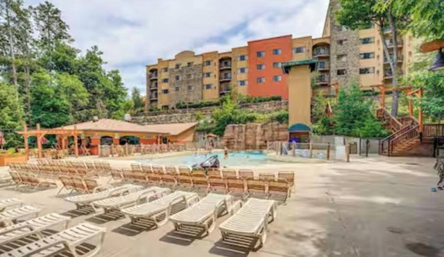 Spacious 3BR Condo Retreat
