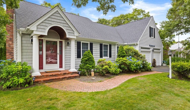 Spacious 4-Bedroom + Loft Home with Central AC – Walk to the Beach!