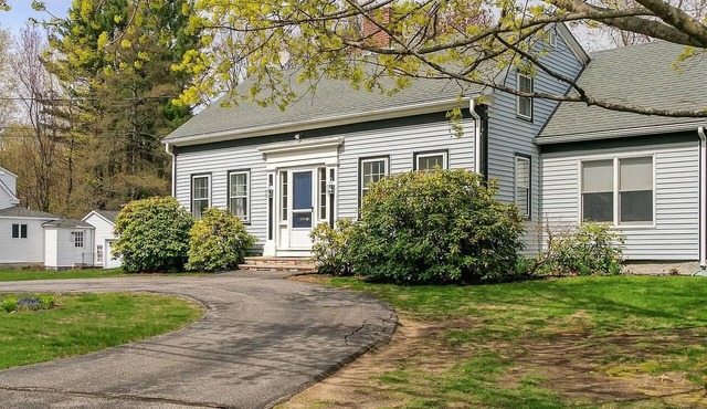 Spacious 6 BR Condo – Ten minutes to the beaches