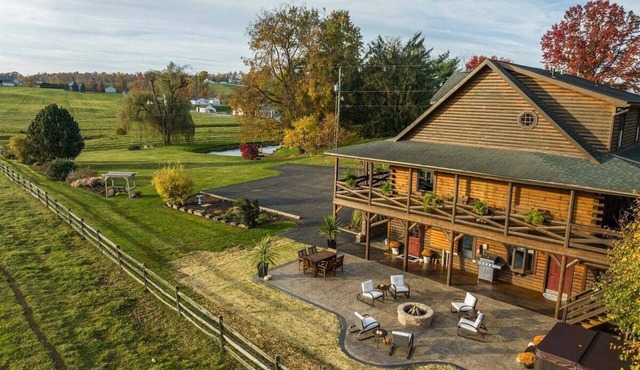 Spacious 6BR Retreat in Amish Country