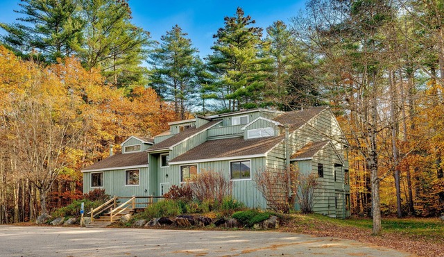 Spacious Bartlett Condo w/Balconies & Pool!