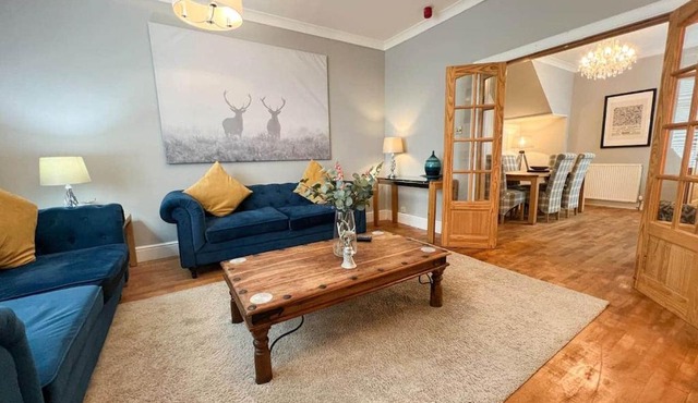 Spacious Drymen Village Retreat