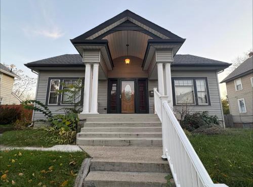 Spacious, Family Friendly 4BR, 5Qn Beds with Garage in Columbus