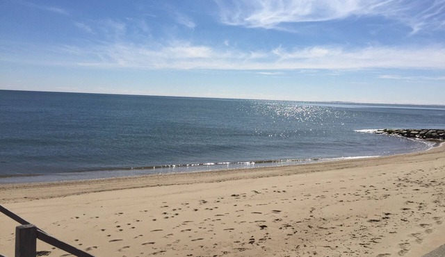 Spacious, Family-friendly Home With Deeded Popponesset Beach Rights