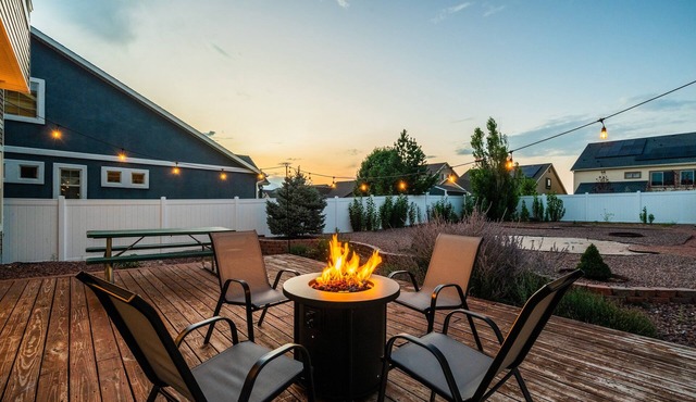 Spacious Family Getaway Near Downtown