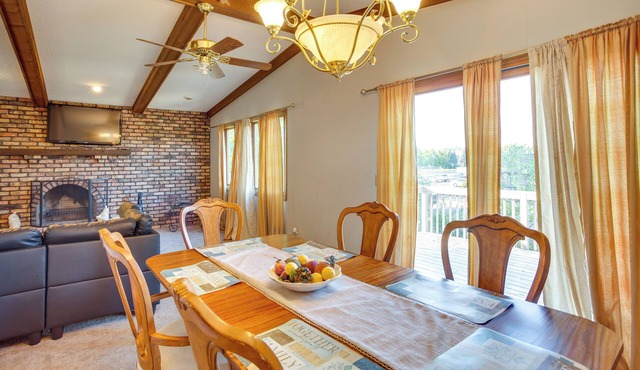 Spacious Family Home: 11 Mi to Dtwn Minneapolis!
