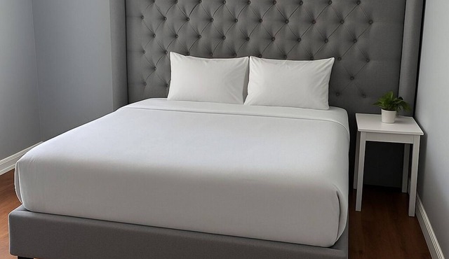 Spacious Family Stay Close to Mall, Hospitals & Manchester Airport