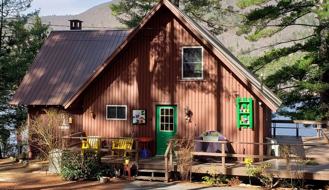 Spacious Lakefront home on Moose Pond