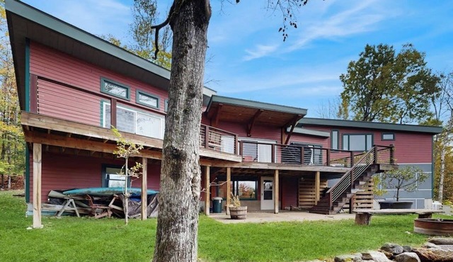 Spacious Mountain Chalet with Sauna, Deck, and Ski/Snowboard Adventures Nearby