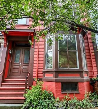 Spacious Portland Home With Parking