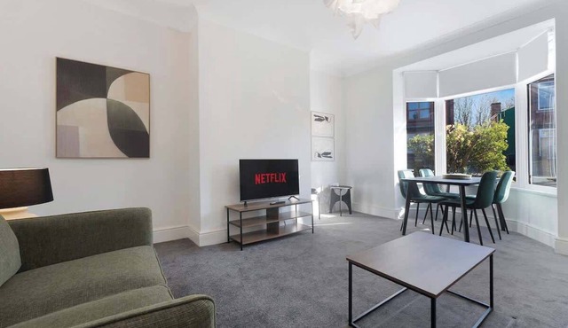 Spacious Retreat at Durham Road