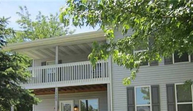 Spare Bedroom Rental in Cozy Home