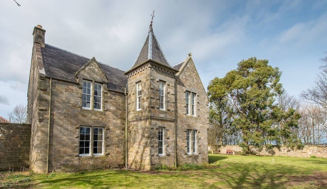 Spectacular country house outside St Andrews - Sleeps 10