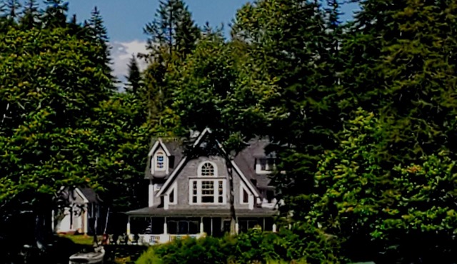 Spectacular Oceanfront Home - MidCoast Maine [EV Charger]. Flexible occupancy.