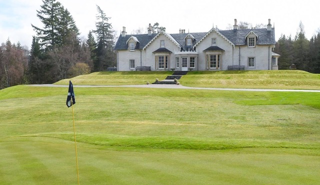 Spey Valley House - Eight Bedroom Villa, Sleeps 16