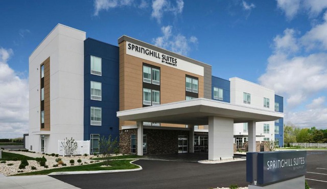 SpringHill Suites by Marriot Troy Dayton