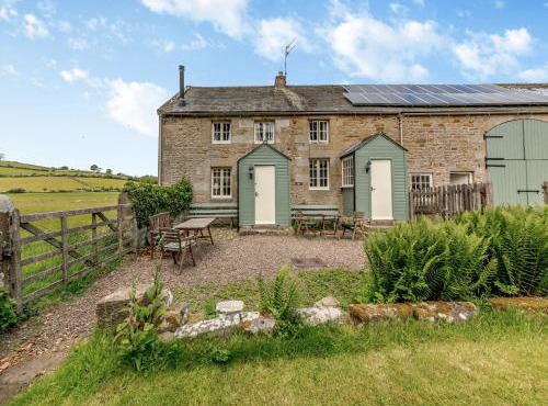 Stable Cottage - 26032