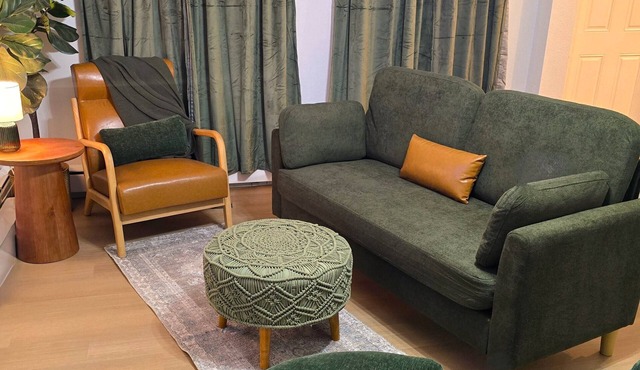 Stay EverGreen-Perfect for travelers, 2BDRM, 1BATH