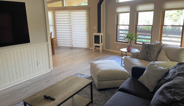 Steps from downtown Lyons and within 30 minutes from Estes Park or Allenspark.