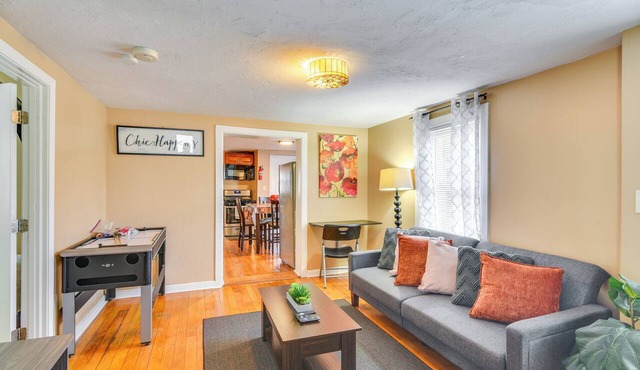 Stunning Brockton Apt < 4 Mi to Westgate Mall!