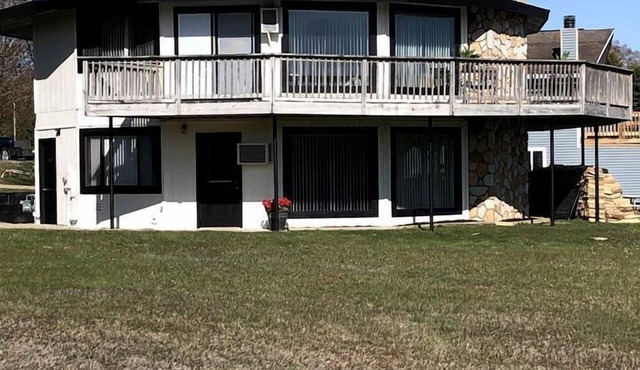 Stunning Cabin Getaway Perfect for Large Groups Situated in Boyne Falls, Michigan