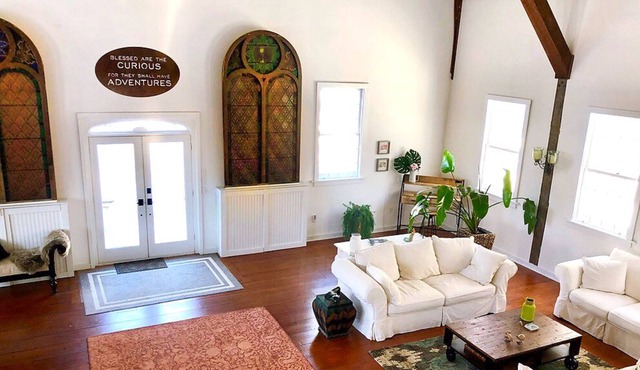 Stunning Converted Church close to Wt Mountains, N. Conway, Bridgton, Shawnee