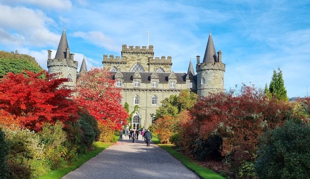 Stunning Large Garden Villa 7BR (Sleeps25) - nr Loch Lomond and Glasgow