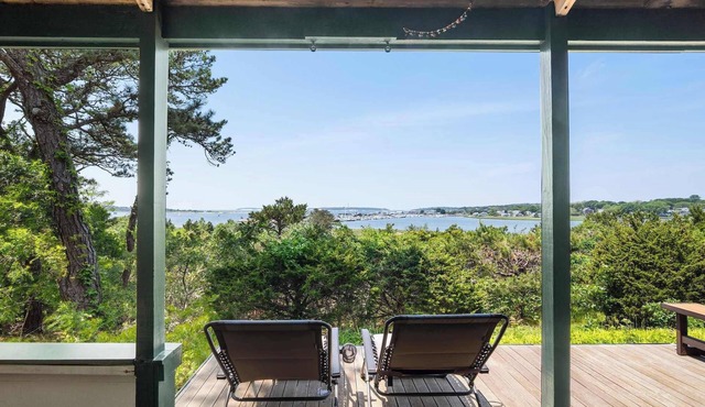 Stunning Water Views Sleeps 14!