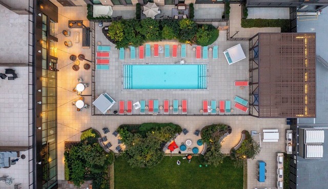 Stylish 1BR in Assembly Square | Pool, Gym & Views