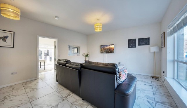 Stylish 3-Bed House | Glasgow City Centre