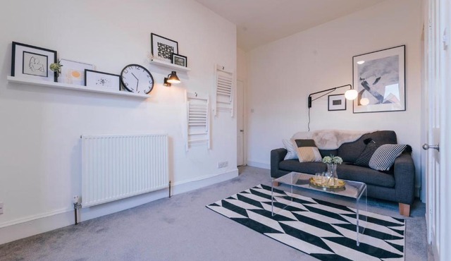 Stylish and Comfortable City Centre Apartment