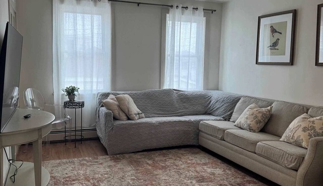 Stylish Beach Apartment | Beach Access | Sleeps 6