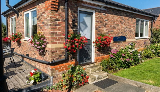 Stylish cottage escape, a stroll from Morpeth town centre