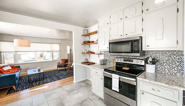 Stylish Getaway in the Center of Colorado Springs