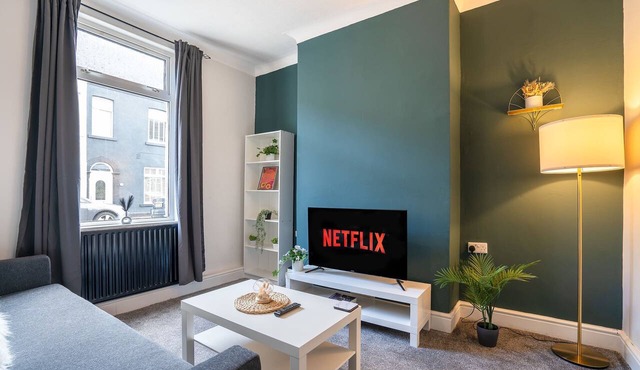 Stylish House In Bishop Auckland, Wifi & Parking