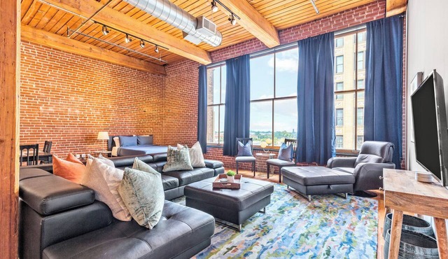 Stylish Industrial Loft in Downtown St. Louis