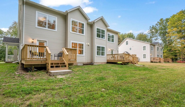 Stylish Townhome | Perfect for Family Gatherings & Events