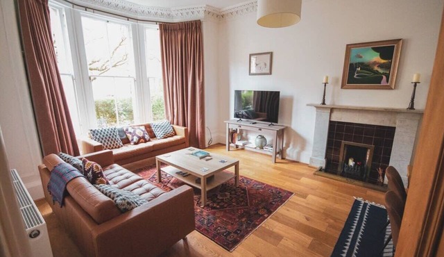 Stylish West End Apartment in Glasgow