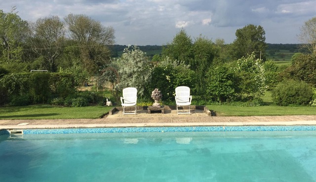 Suite Overlooking Beautiful Wealden Countryside, Swimming Pool. (See offers )