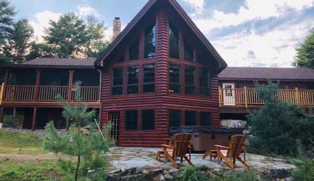 Summer & Fall availability! Private Coastal Log Cabin, view of the Maine Coast.