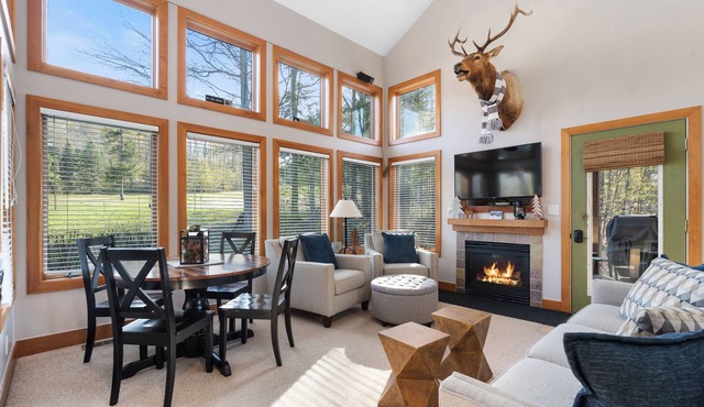 Summer Fun at Boyne Mountain! Great Family Condo, Sleeps 20