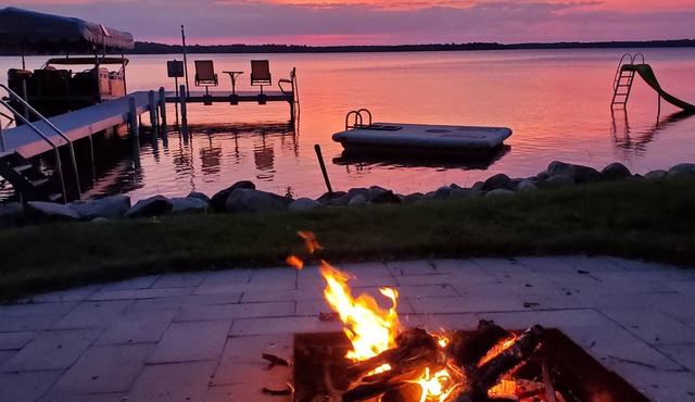 Sunset Paradise, Lake Ida Horizon License #2014