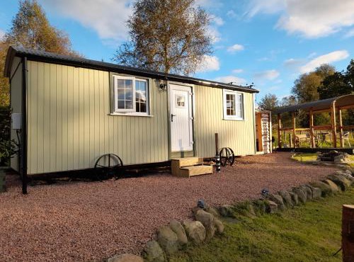 Sunset View Shepherds Hut