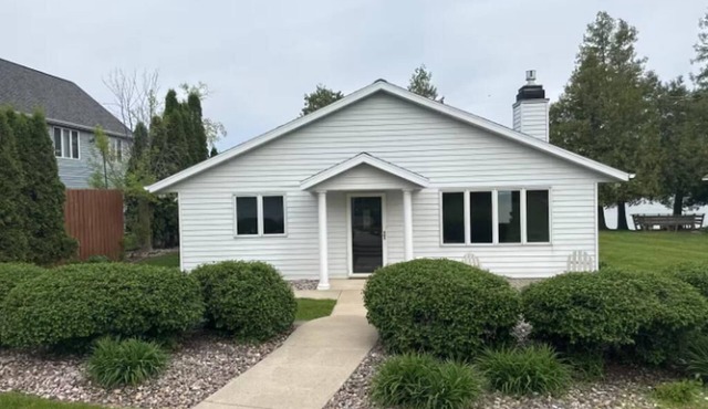 Sunsets on 57~perfect waterfront property in southern Door County