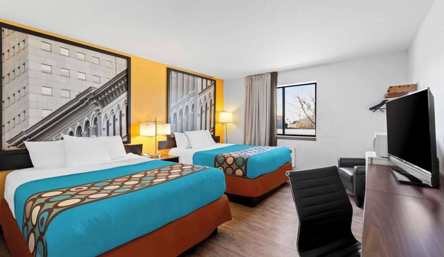Super 8 by Wyndham Elizabethtown