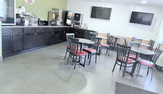 Super 8 by Wyndham Fond Du Lac