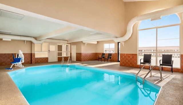 Super 8 by Wyndham Liberal KS