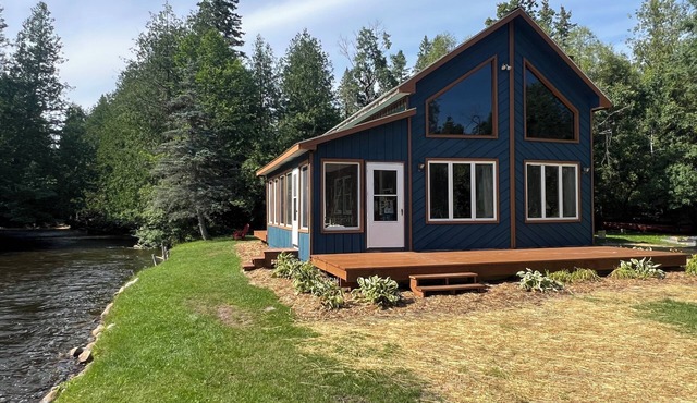 Superb 3-bedroom house in Wolverine on the sturgeon river
